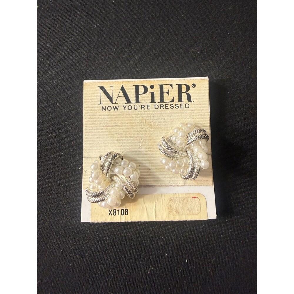 NAPIER X8108 VINTAGE SILVER CLIP ON EARRINGS PAIR BEADED CLUSTER FAUX PEARL